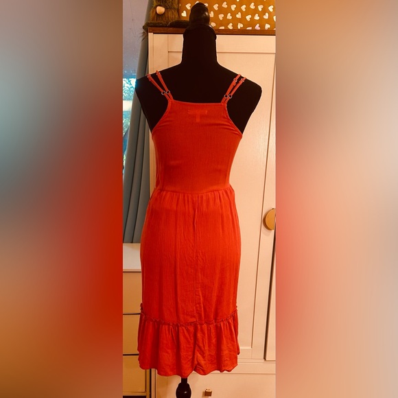 Pretty Maurice’s Dress with Crochet Detail - Picture 2 of 8